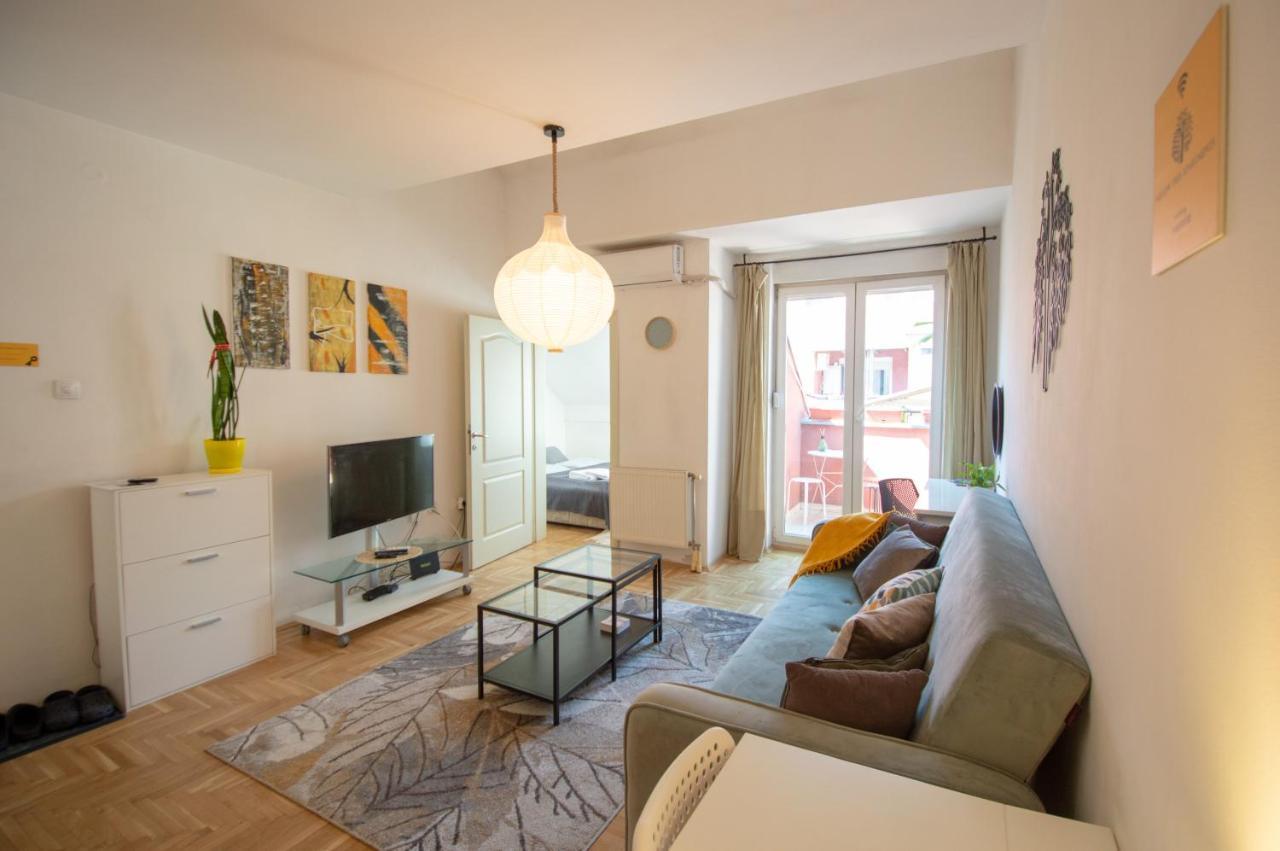 Spacious 1-Bedroom Apartment Novi Sad Dış mekan fotoğraf