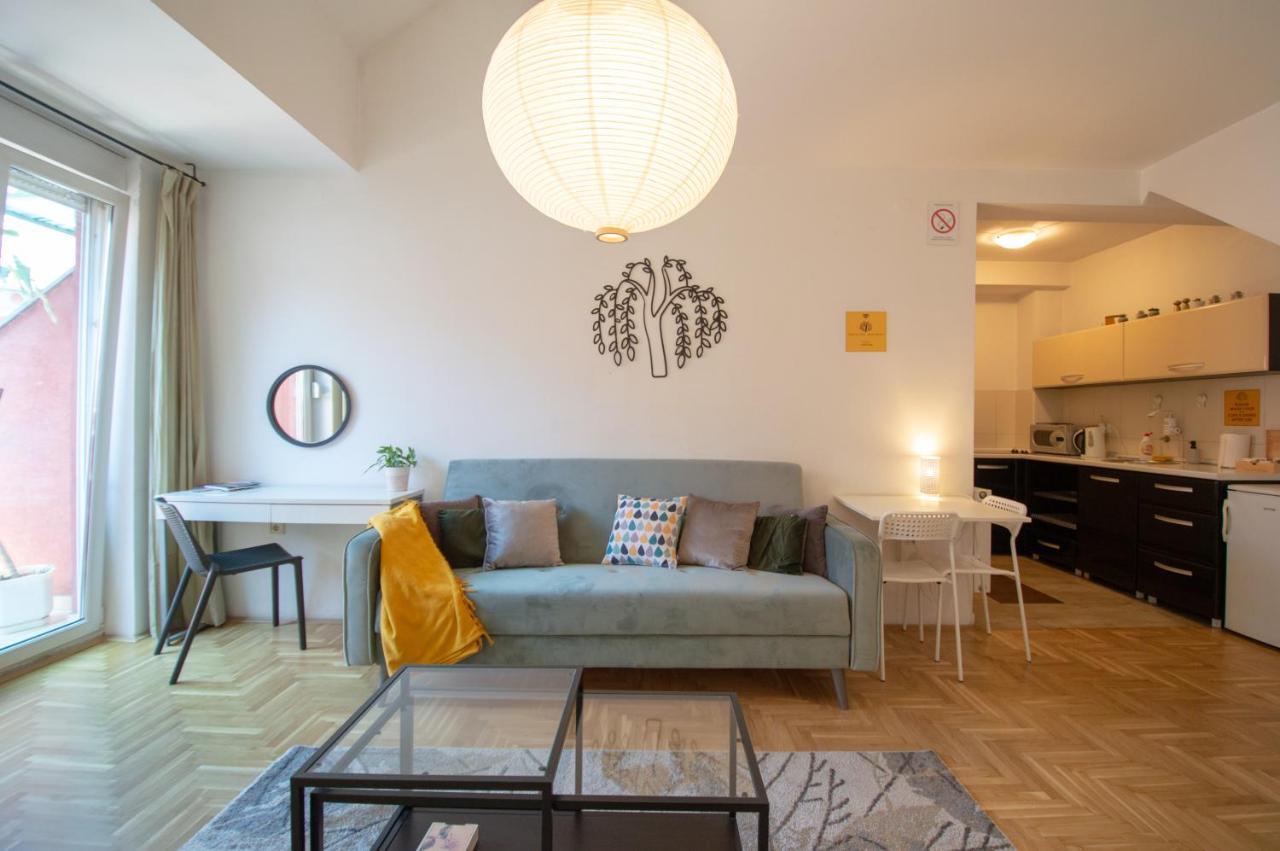 Spacious 1-Bedroom Apartment Novi Sad Dış mekan fotoğraf